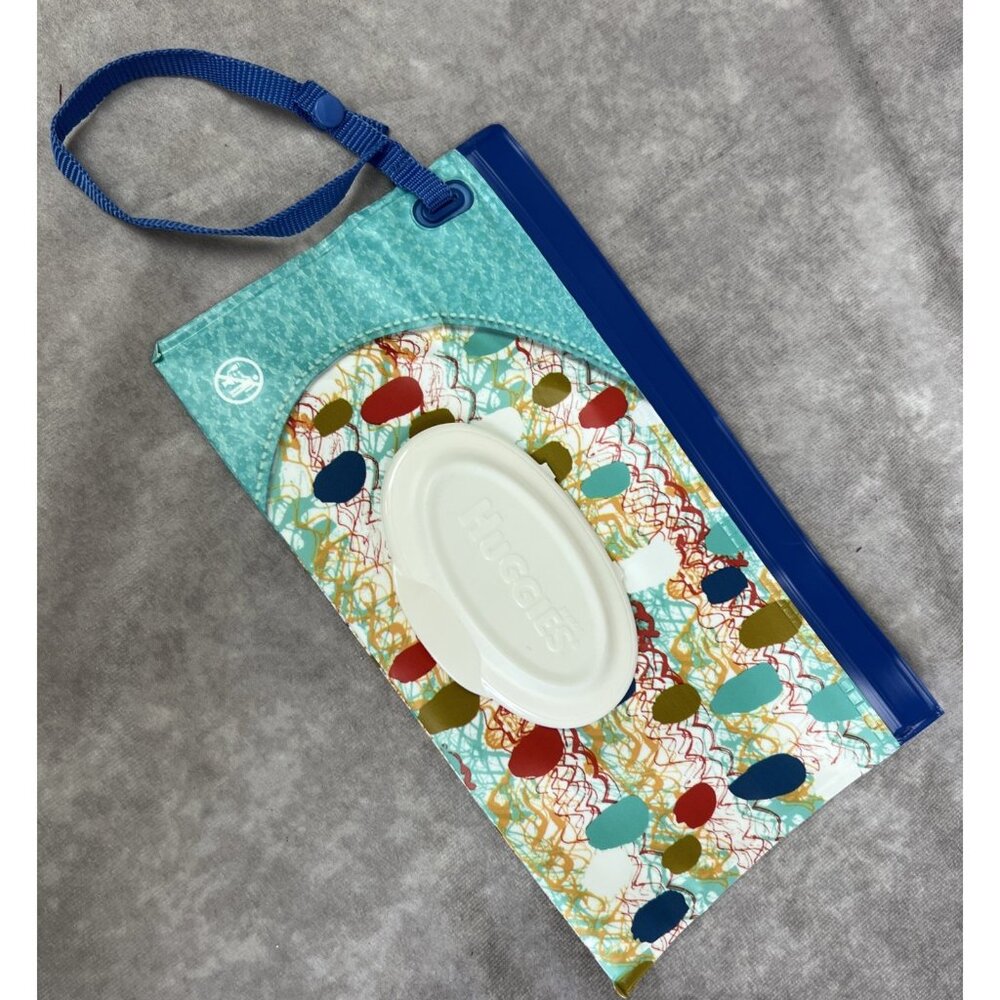 Huggies Clutch N Clean Refillable Pouch Baby Wipes Travel Dispenser